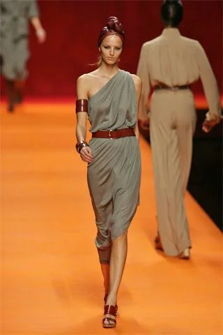 Look 32